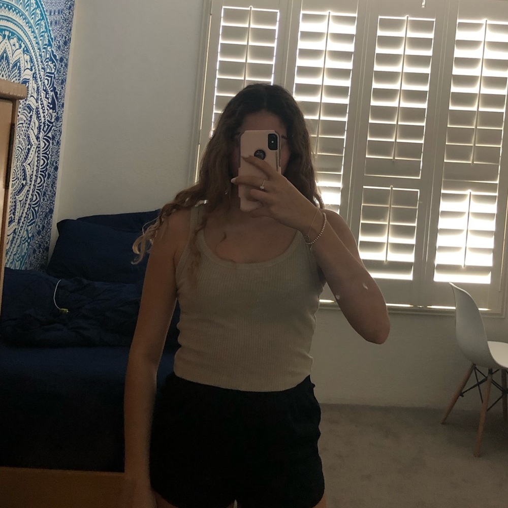 Cropped tank top